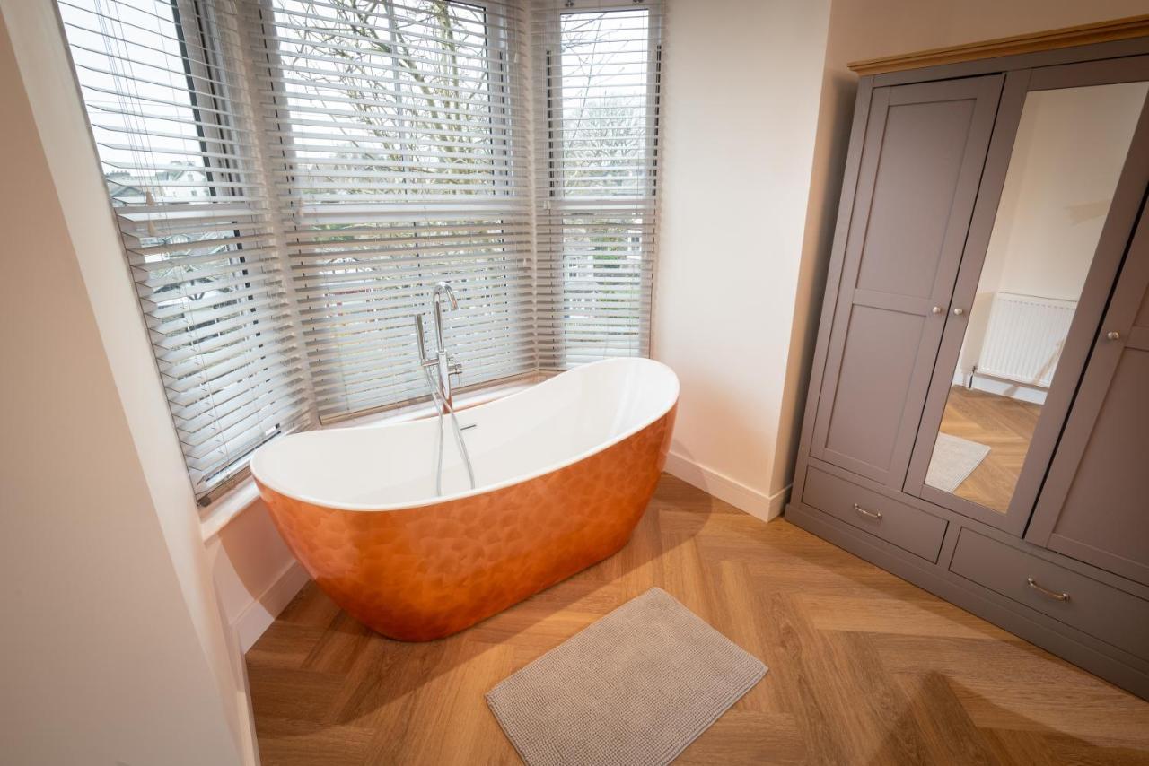 Luxury Pet-friendly 3 Bed Retreat In With Copper Roll-top Bath & Sun Terrace Apartamento *