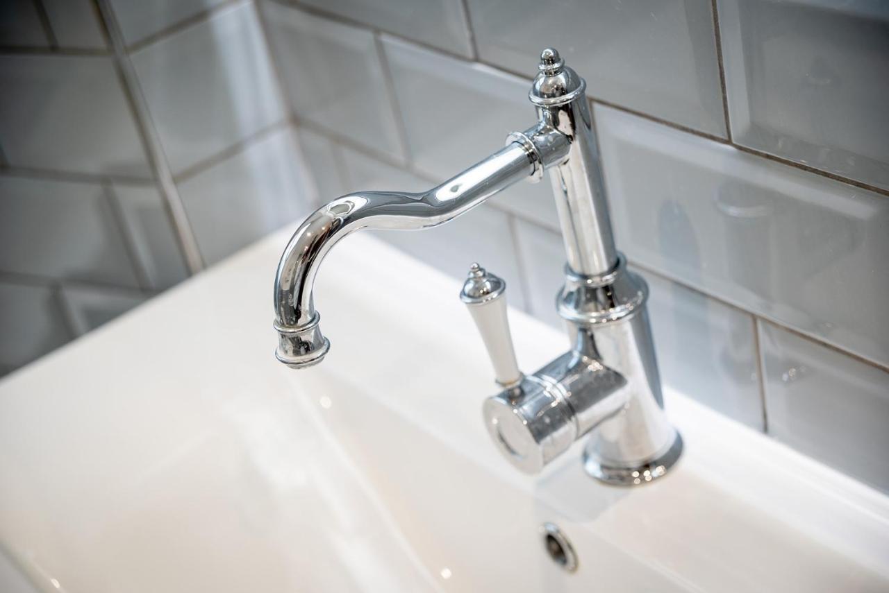 Apartment Luxury Pet-friendly 3 Bed Retreat In With Copper Roll-top Bath & Sun Terrace